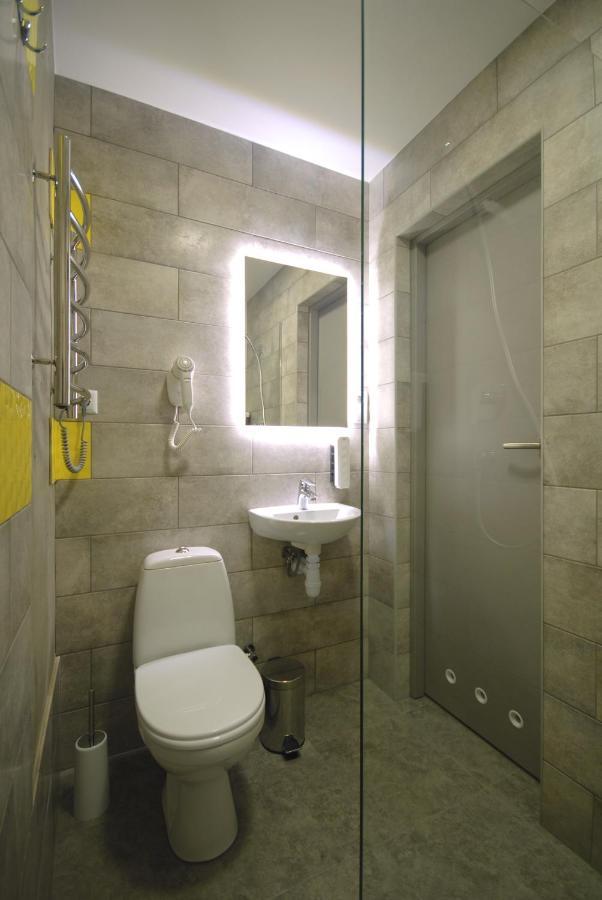 Cubby Hotel Лвив Екстериор снимка