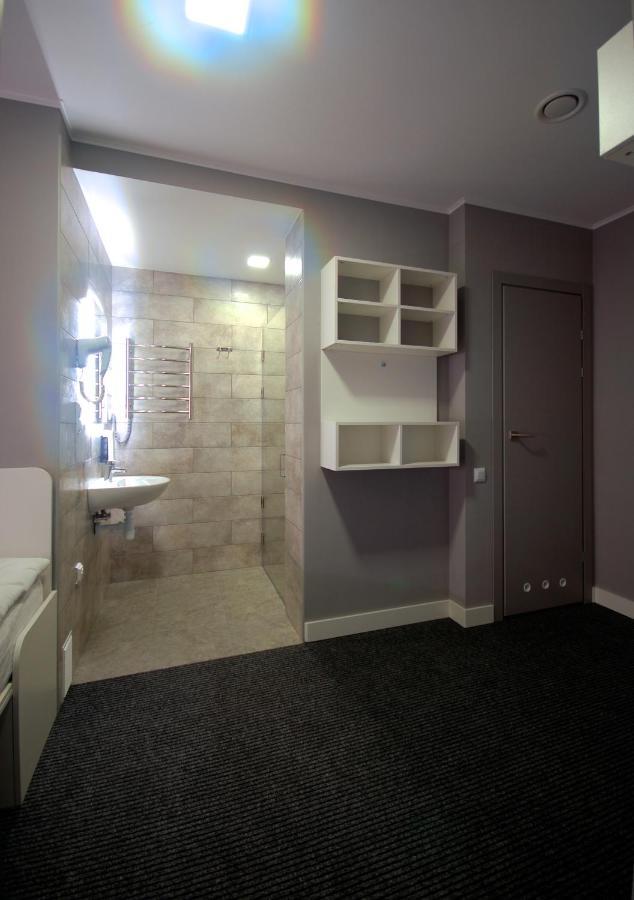 Cubby Hotel Лвив Екстериор снимка