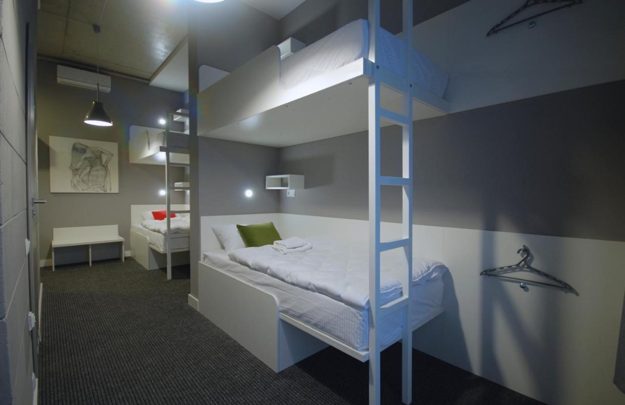 Cubby Hotel Лвив Екстериор снимка
