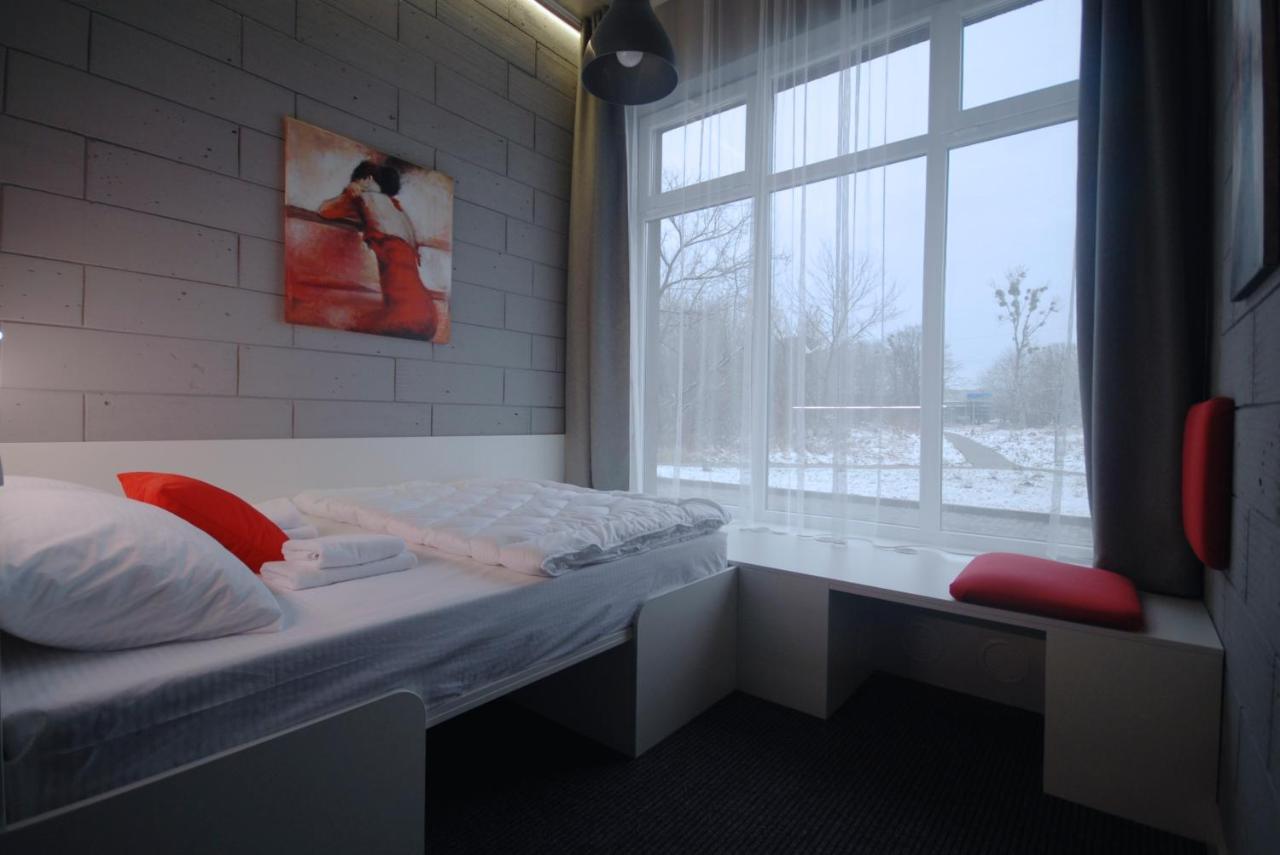 Cubby Hotel Лвив Екстериор снимка